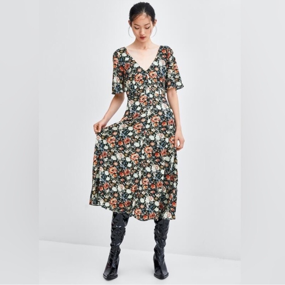 Zara | Floral Midi Dress Gold Shimmer Striped Medium